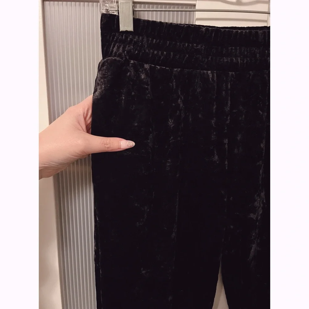 NWT Zara Velvet Jogger Pants in Black Size S